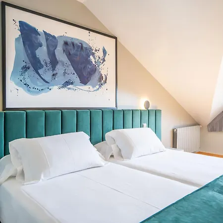 Abba Szálloda Comillas